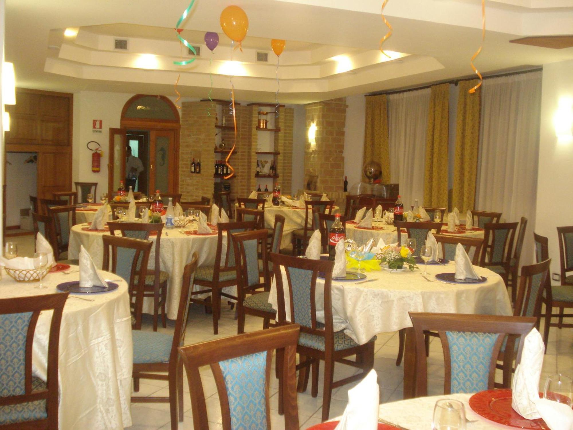 Hotel Ristorante Antica Marina Nicotera Exterior photo